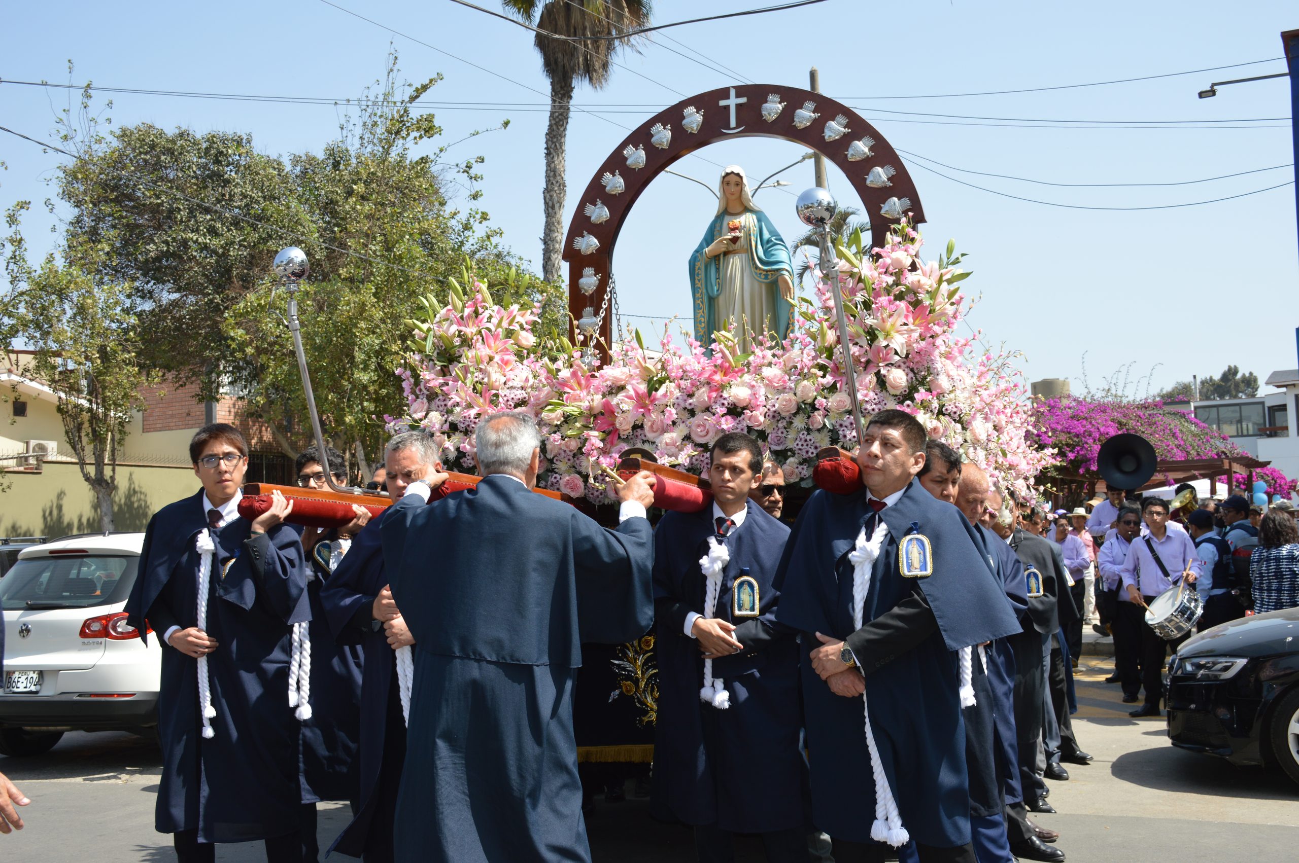 Nuestra Señora de la Reconciliación recorrió Neptuno y Matazango